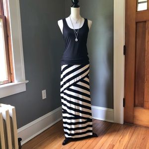 Sahalie black & white striped maxi skirt, EUC